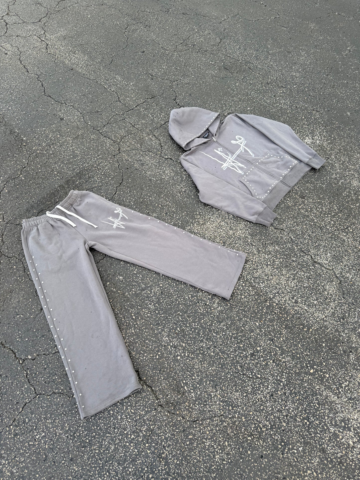 ANGEL & STONE SWEATSUIT